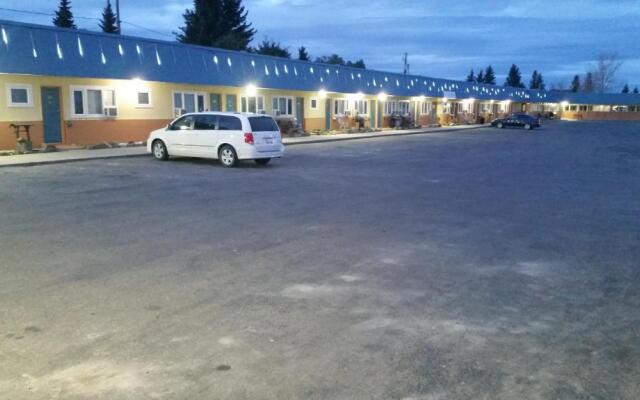 Parkway Motel & European Lodges