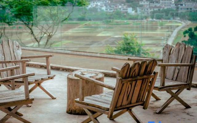 Wanfenglin Rongsu Resort&Spa