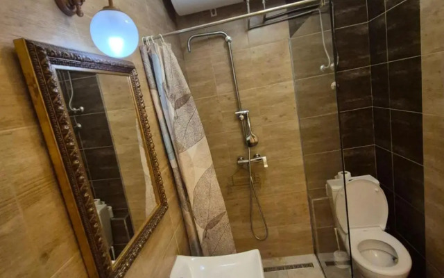 Authentic Belgrade Centre Hostel - Renovated Dec 2022