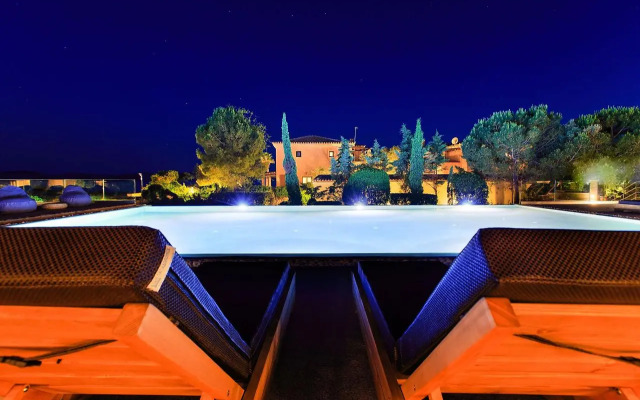 180 South Seaside Hotel