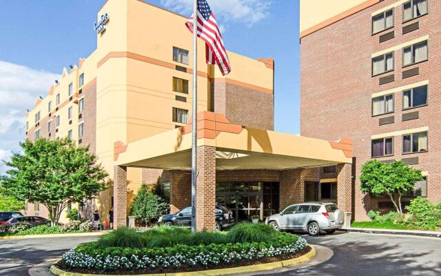 Comfort Inn University Center