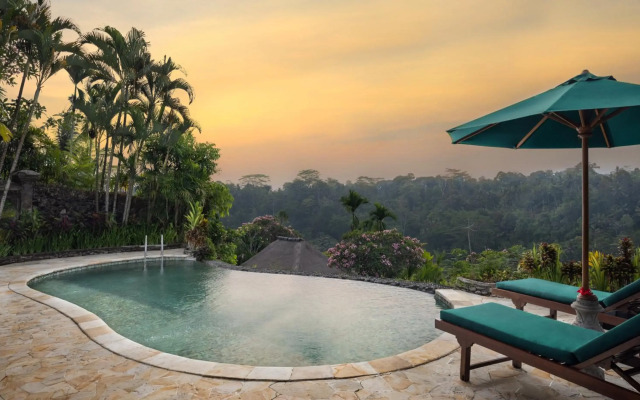 Отель Royal Pita Maha