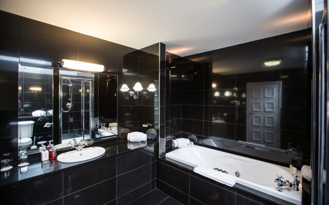 Tullyglass House Hotel