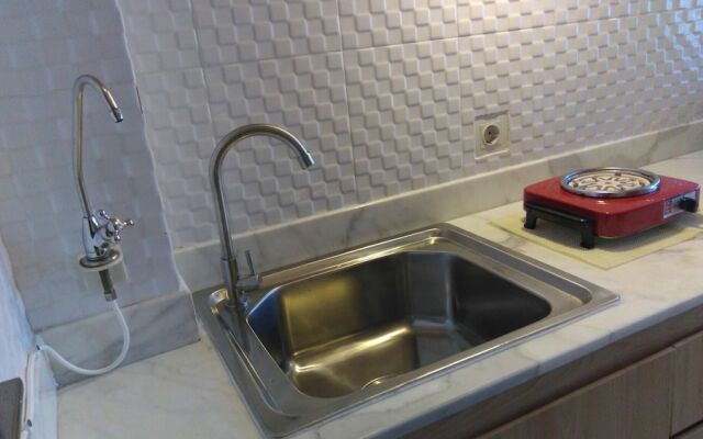 Pleasant Tifolia Studio Cozy Room In Kelapa Gading