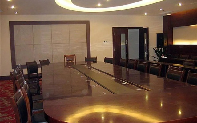 Zhengzhou Jindefu Hotel