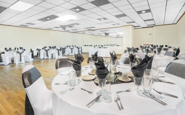 Baymont by Wyndham Fayetteville Fort Bragg Area