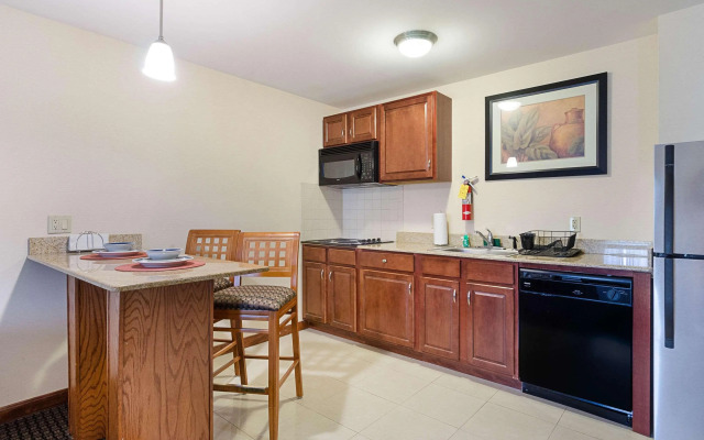 Quality Inn & Suites Northampton - Amherst