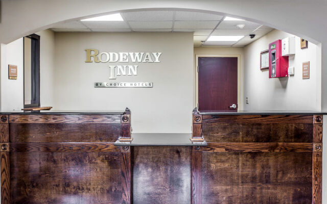 Country Hearth Inn & Suites