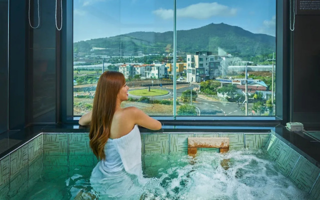 Scarboro Hotel & Exclusive Resort