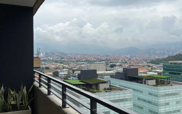 w Wonderful 1BR With Moder Balcony in Poblado