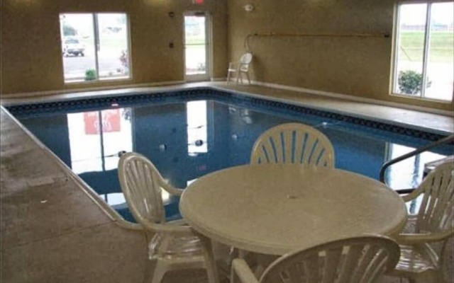 Randolph Inn and Suites