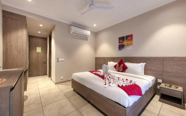 ROSASTAYS Gurugram Golf Course