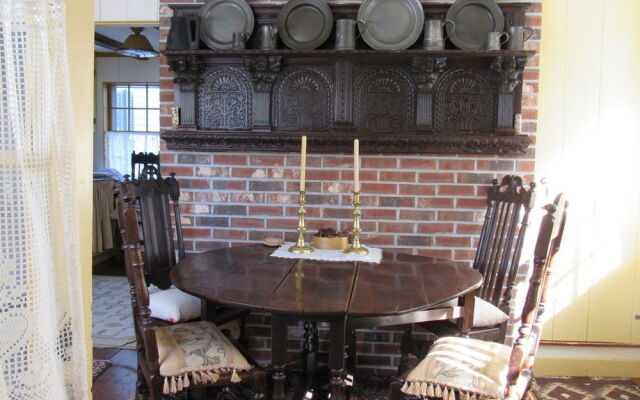 Fletcher Tavern Bed & Breakfast