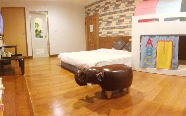Sun Moon Lake Love Home Garden Inn