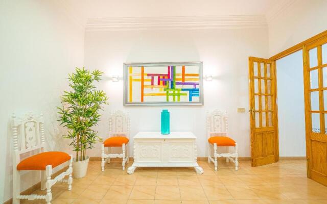 Apartamento Piscina Muro