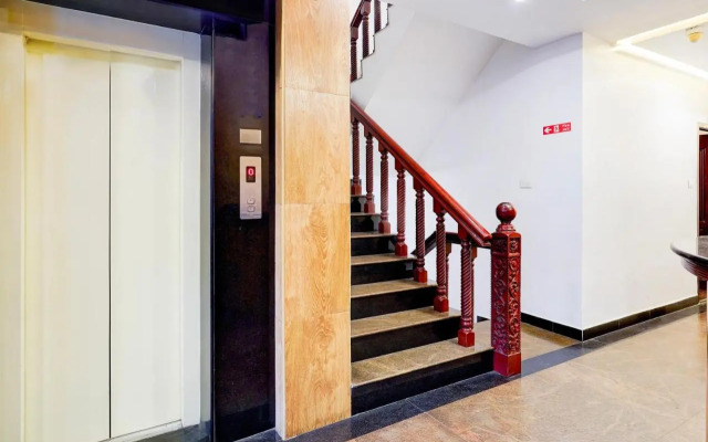 OYO 094 Bussy St Prakasam Residency