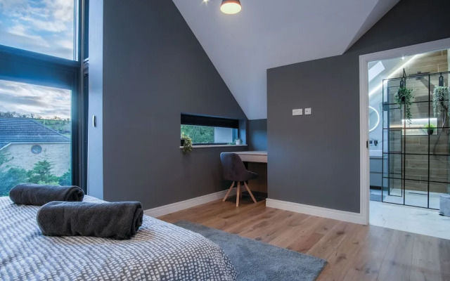 Ty Cyfoes - Luxurious 4 Bedroom - St. Florence