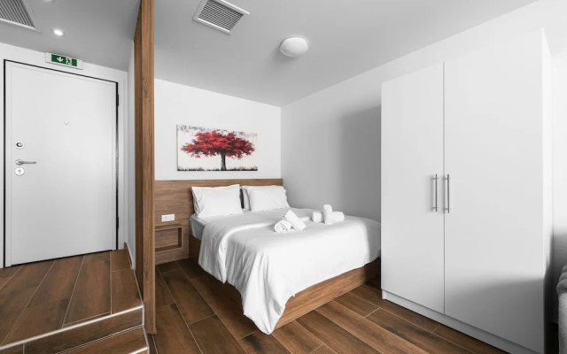 Ultima Suites Nilie Hospitality MGMT