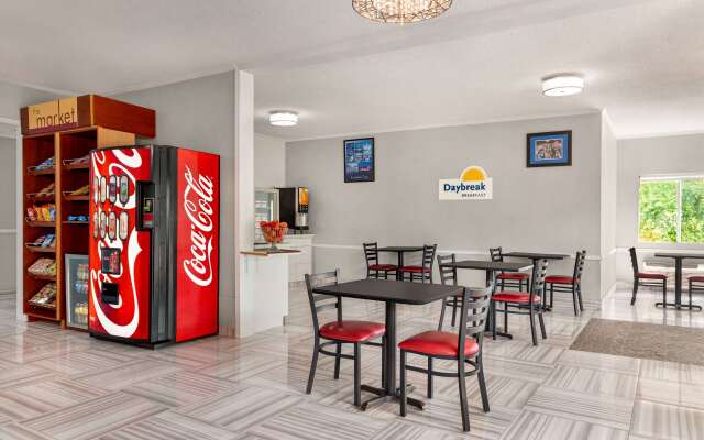 Days Inn by Wyndham Kansas City International Airport