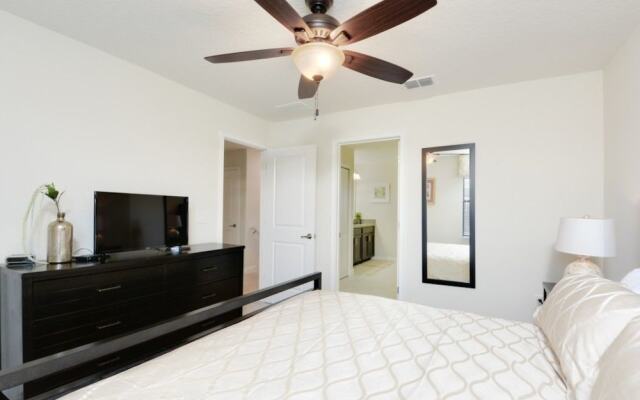 8 Bedrooms House at Champions Gate