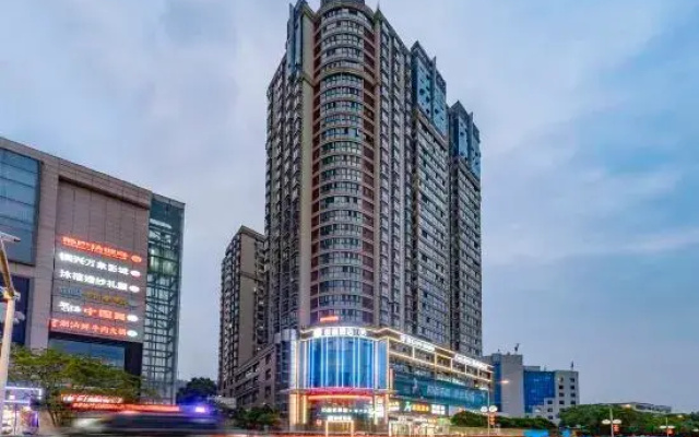 Ease Hotel (ZiGui Qu Yuan Hometown Store)