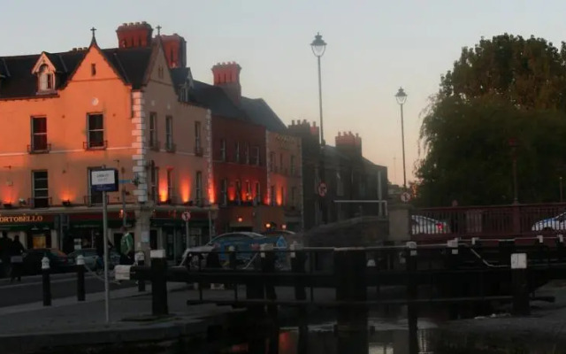 Dublin Barge Hire