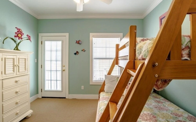 Living It Up 12B - 3 Br Condo