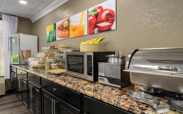 Quality Inn & Suites Lexington South