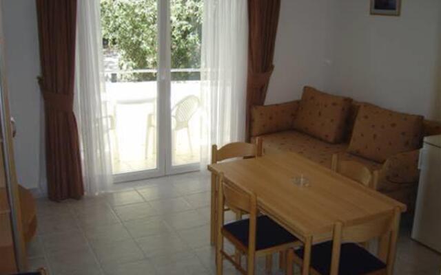 Apartments Diana & Josip