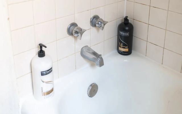 1BR Getaway Apt Modern in Lincoln Square