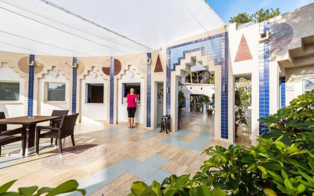 ROBINSON PAMFILYA - All Inclusive