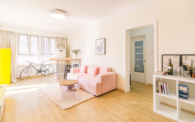 N2haus People Squre 3 bedrooms