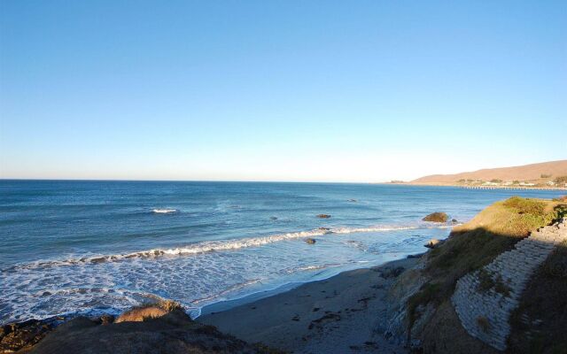 Cayucos Beach Inn