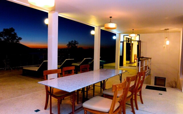 NB Villa Nicky Sunset