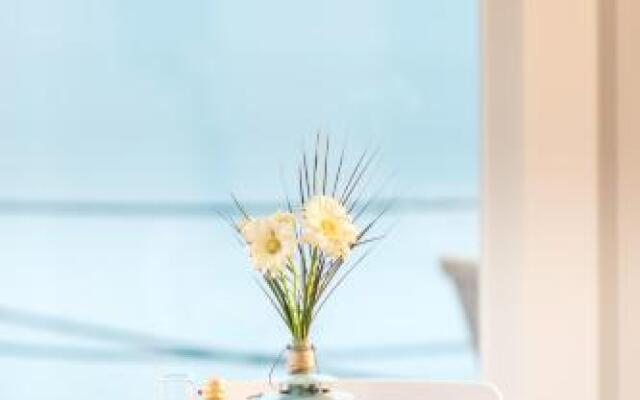 Komfort-Hausboote am Naturhafen Krummin