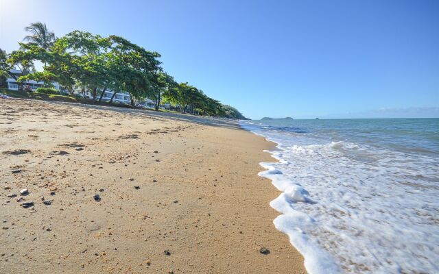 Beachfront Apartments on Trinity Beach