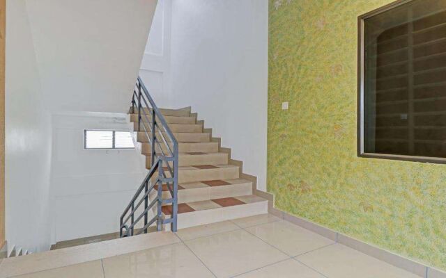 Treebo Nirupama, 750m from Aluva Railway station