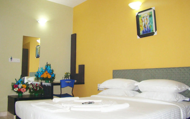 Grand Bee Hotel