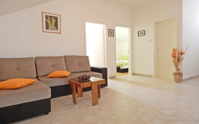 Apartments Moni