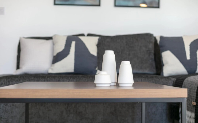 The Douglas - Donnini Apartments