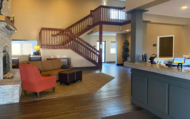 Comfort Suites Peoria I-74