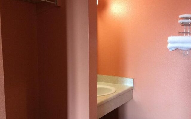 SimpleStay Suites - San Bernardino