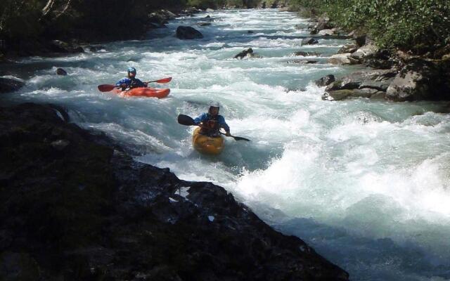 Apartments Schloß-Weißenstein-Straße