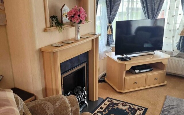 Discover Comfort Home From Home 8-birth Caravan