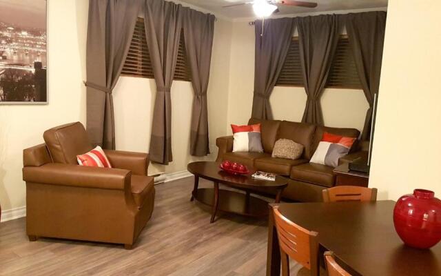 1-Bedroom Apartment Sweet #8 by Amazing Property Rentals