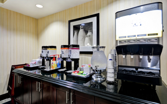 Hampton Inn & Suites San Antonio/Northeast I-35
