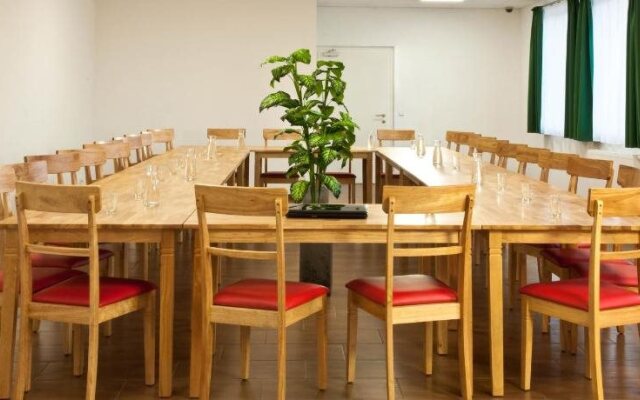 Winrooms Seminar Hotel & Apartments Wiener Neustadt