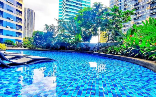 Air Residences-Modern studio w/ City skyline view