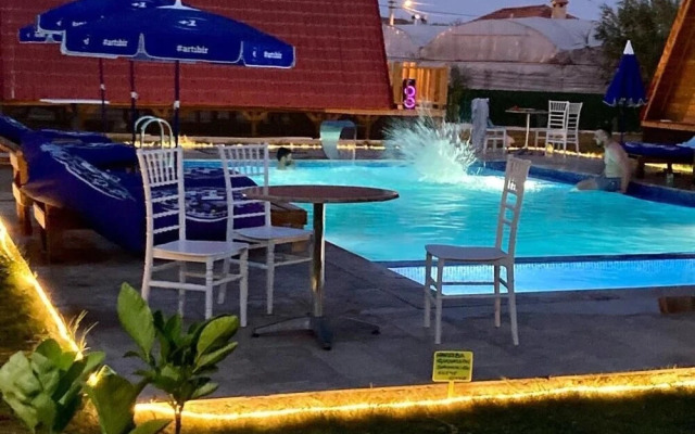 Noel Bungalov Cafe