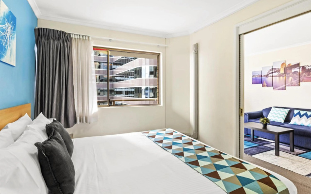 Metro Apartments on King Street – Guest Rooms – Sydney